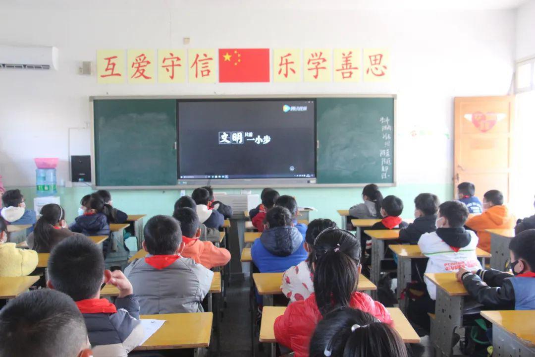 《如果奔跑是我的人生》:命运险恶,爱情脆弱,我们都是自私的人