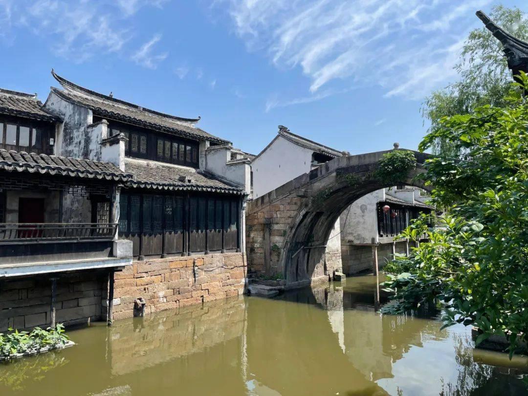 狠抓作风建设 严守纪律规矩